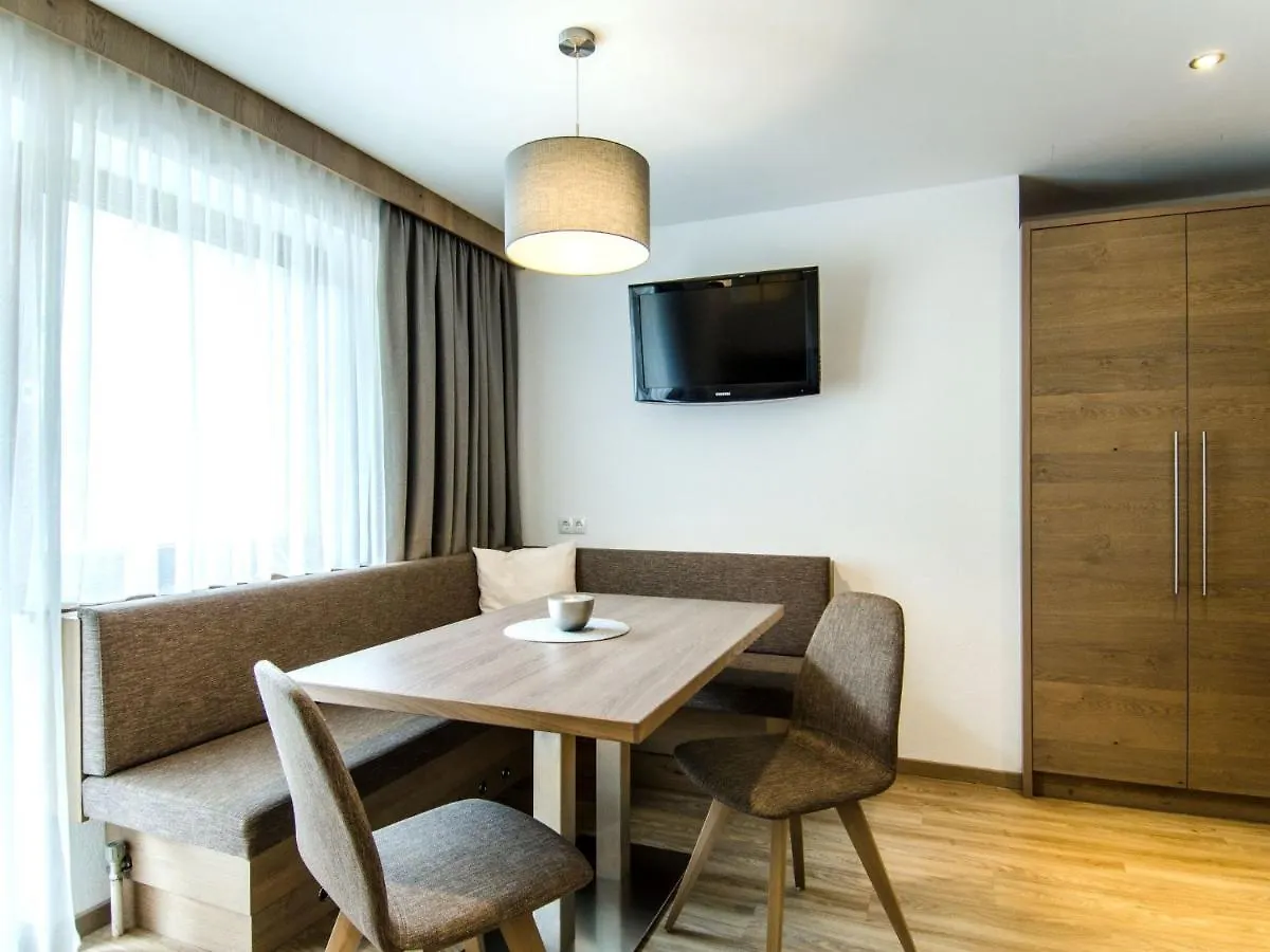 אישגל Apartment Chalet Sofie-3 By Interhome